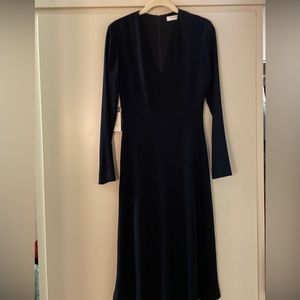 NWT Babaton Teijo black dress. Aritzia. Never worn-brand new condition. Size 6